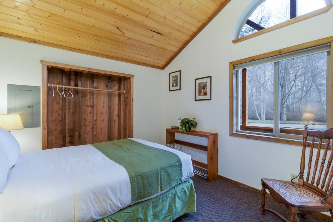 West Beach Resort Eastsound Екстериор снимка